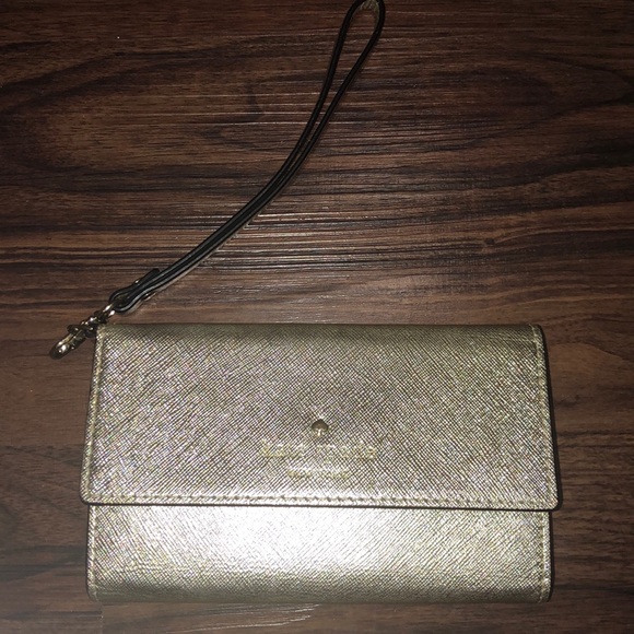 kate spade Handbags - Kate Spade ♠️ Gold Wristlet